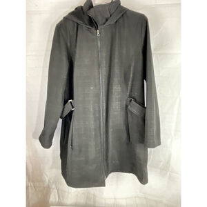 Jacylyn Smith Woman’s Black Lined Coat Size 2X